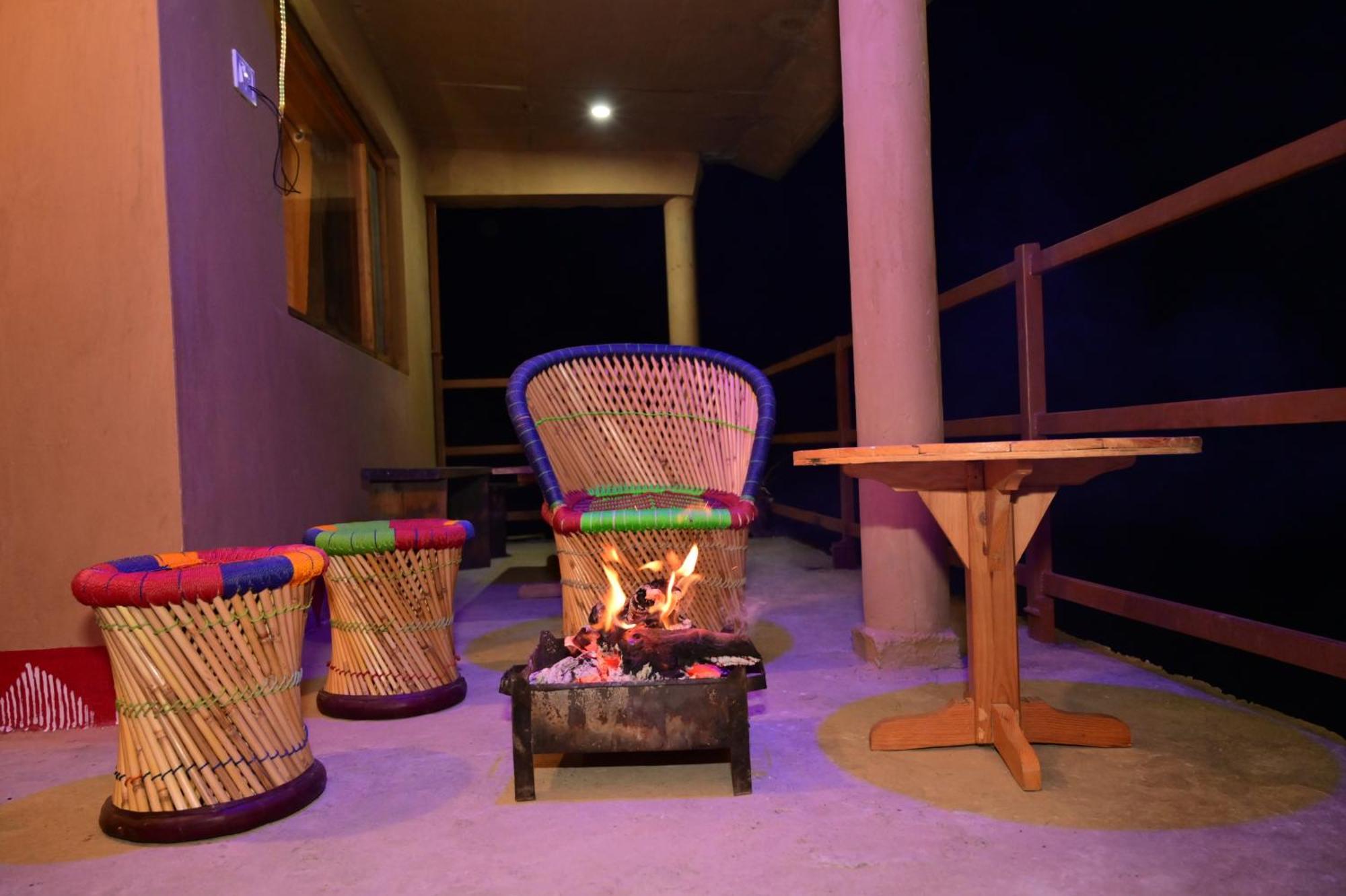 Nature Valley Homestay Shaukiyathal Panuanaula Exterior photo
